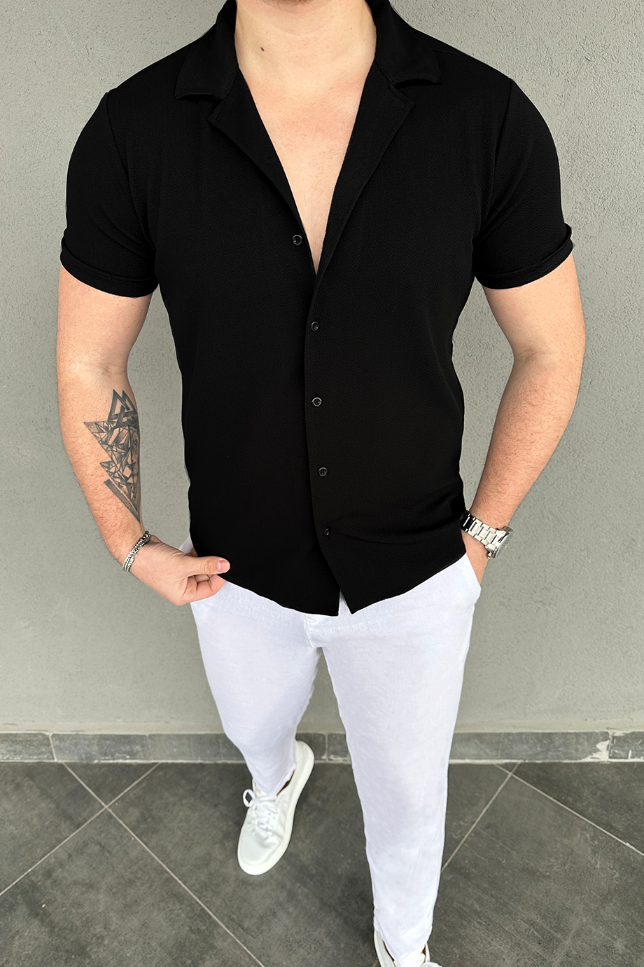 SİYAH KISA KOLLU GÖMLEK