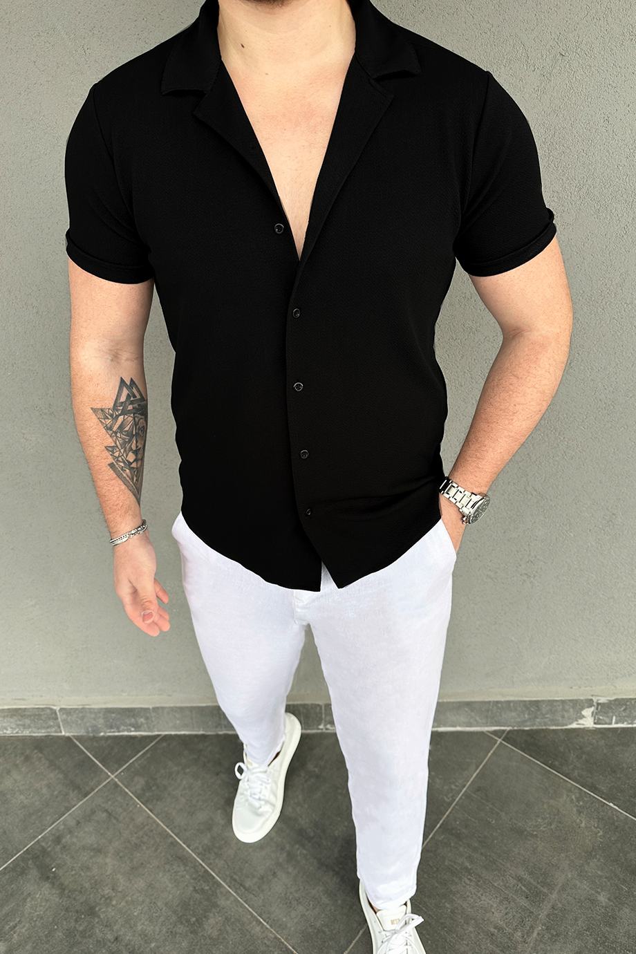 SİYAH KISA KOLLU GÖMLEK