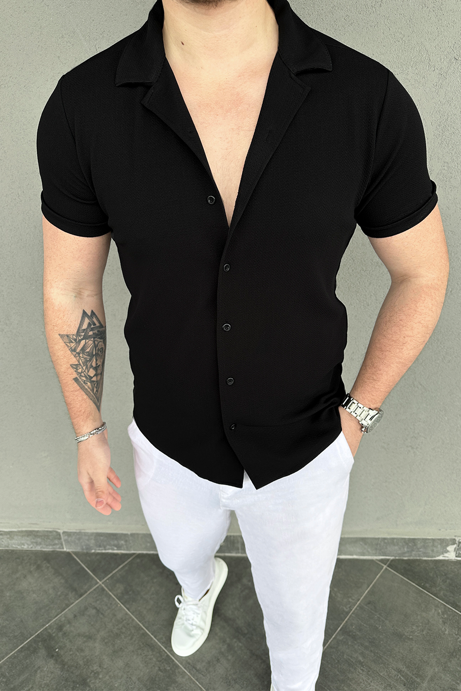 SİYAH KISA KOLLU GÖMLEK