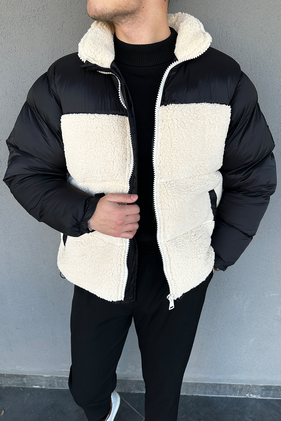 SİYAH-KREM OVERSIZE PELUŞ DETAYLI MONT