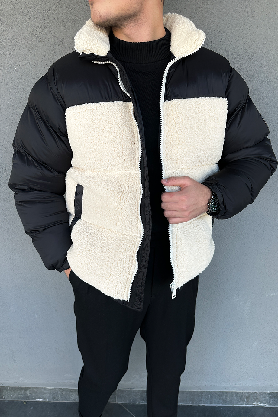 SİYAH-KREM OVERSIZE PELUŞ DETAYLI MONT