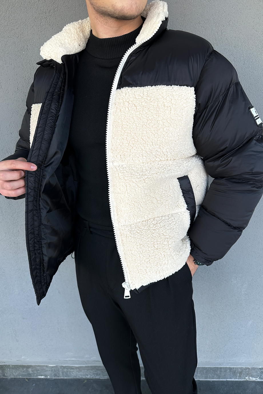 SİYAH-KREM OVERSIZE PELUŞ DETAYLI MONT