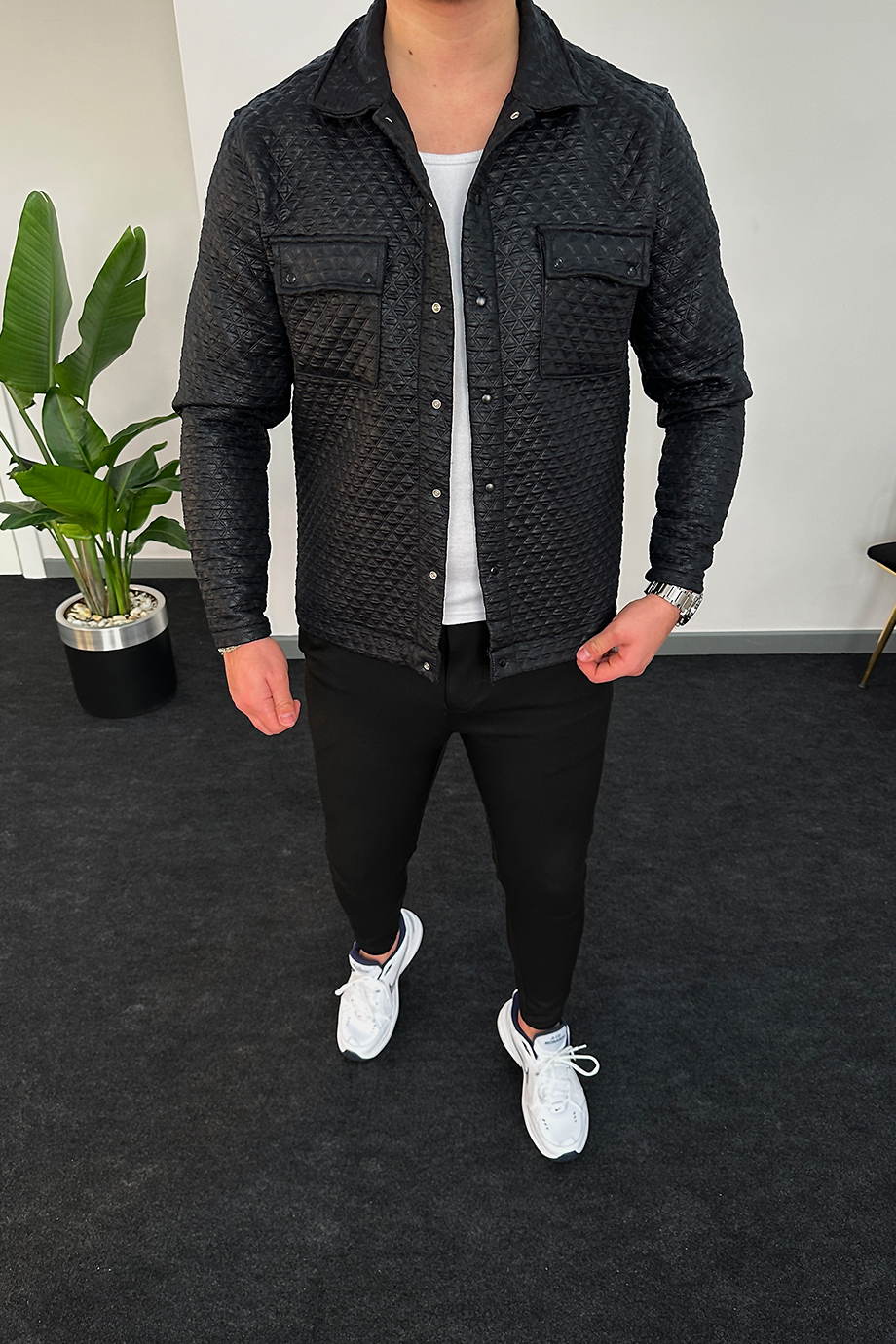 SİYAH ÖZEL TASARIM KAPITONELİ CEKET