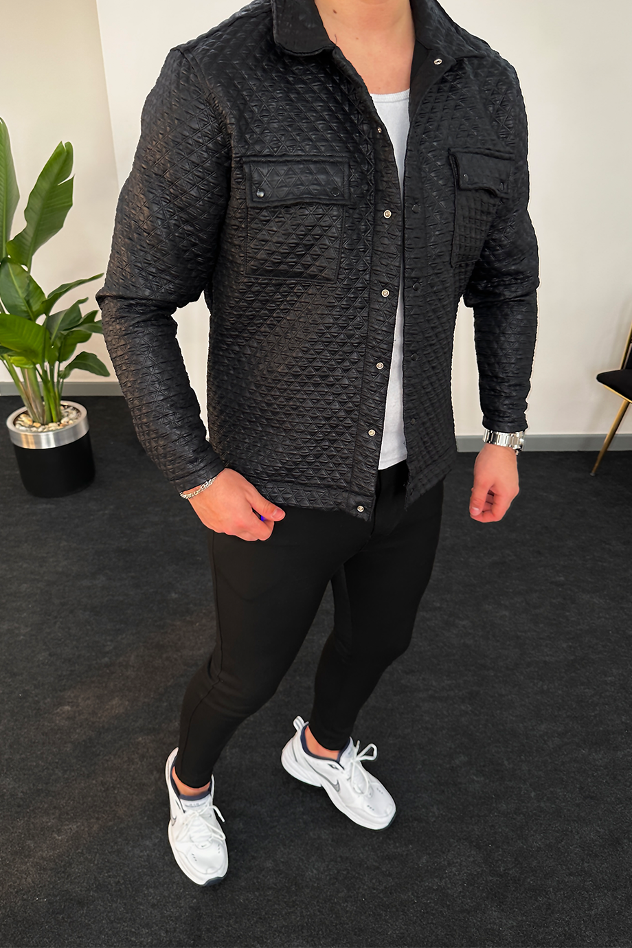 SİYAH ÖZEL TASARIM KAPITONELİ CEKET