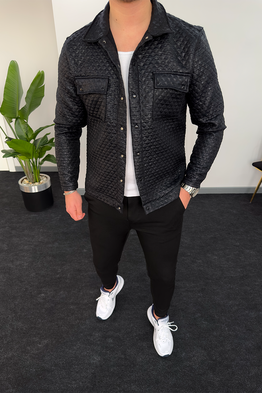 SİYAH ÖZEL TASARIM KAPITONELİ CEKET