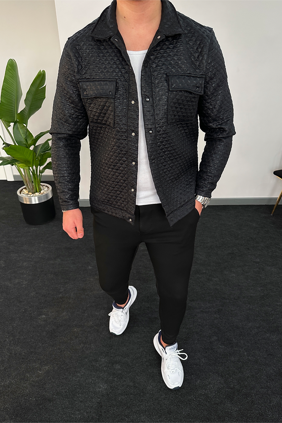 SİYAH ÖZEL TASARIM KAPITONELİ CEKET