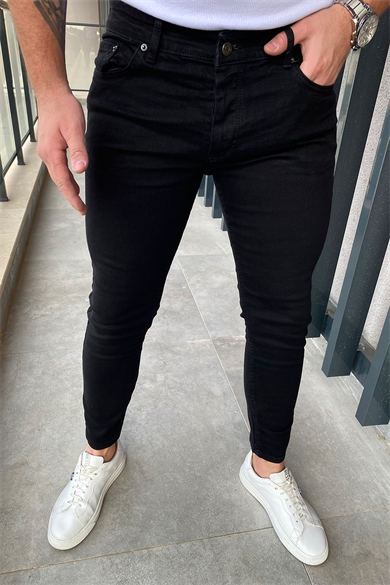 SİYAH SLİM-FİT KOT PANTALON