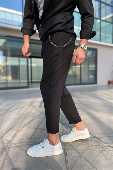 SİYAH ZİNCİR DETAYLI RAHAT KALIP PANTALON
