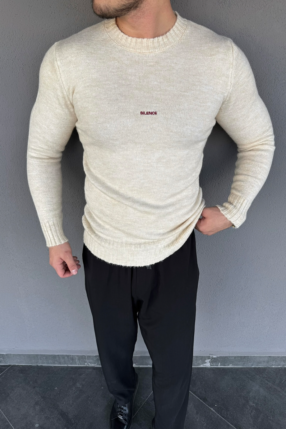 VANİLYA SİLENCE NAKIŞLI TAM KALIP KAZAK