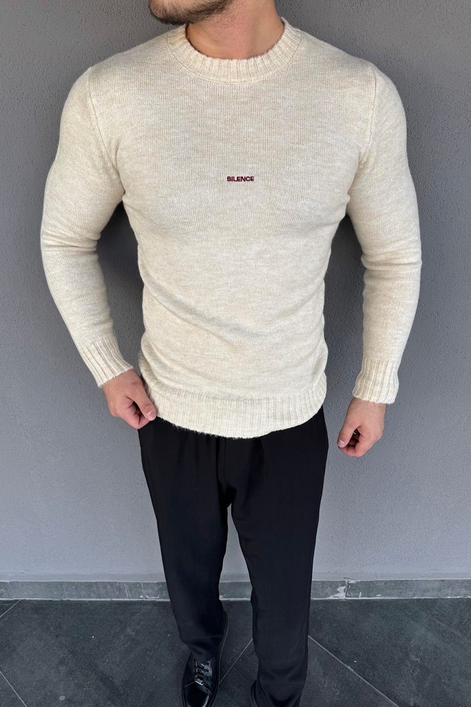 VANİLYA SİLENCE NAKIŞLI TAM KALIP KAZAK