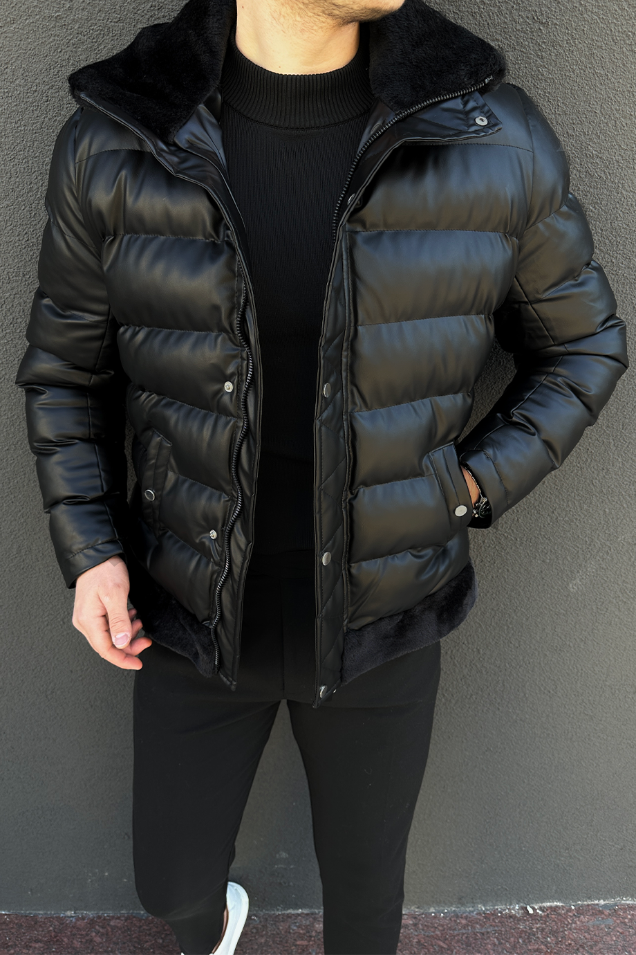 YAKA VE BEL SİYAH KÜRKLÜ ŞİŞME MONT