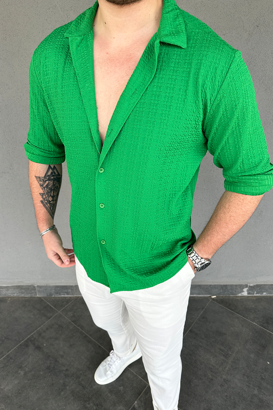 YEŞİL DESENLİ GÖMLEK