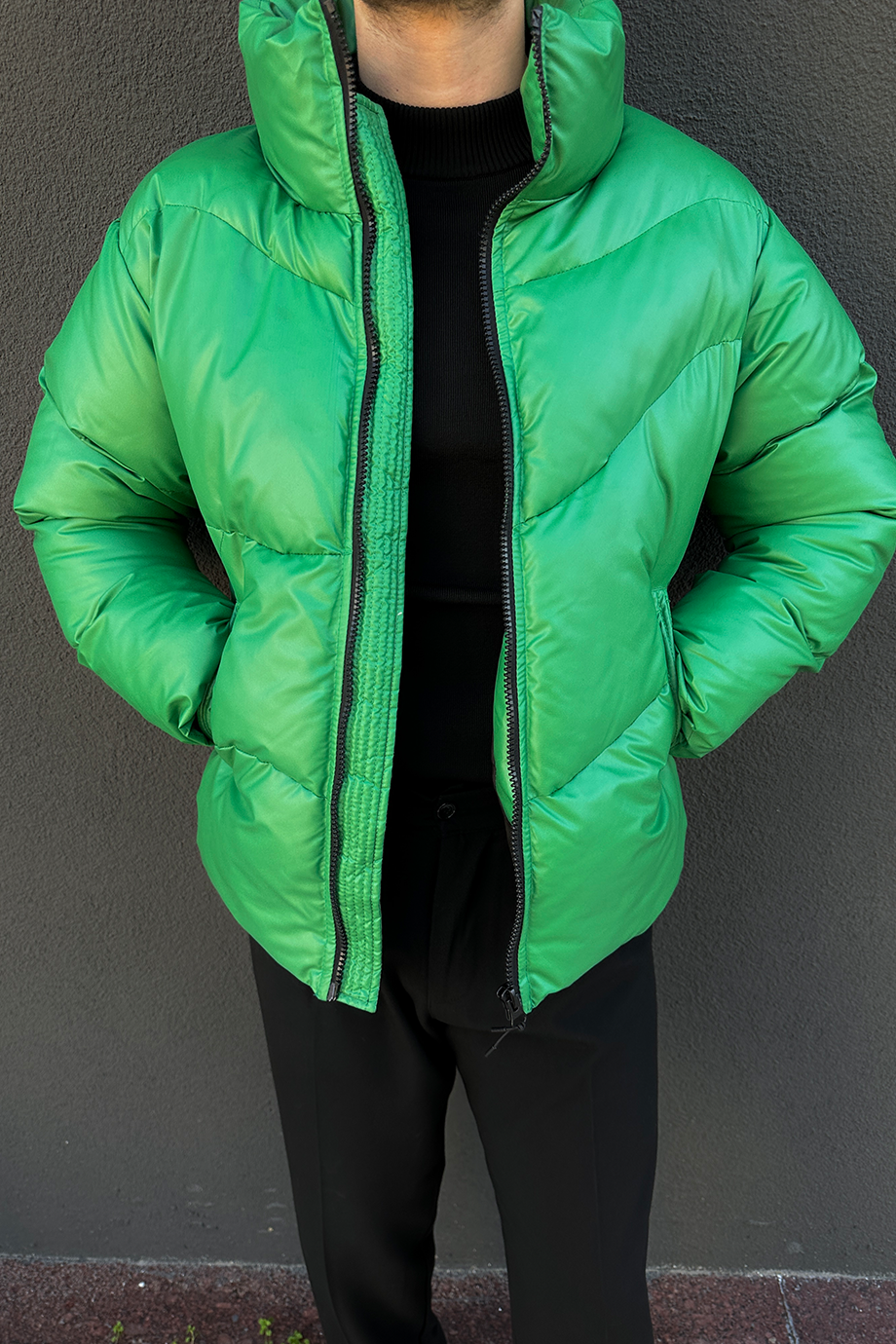 YEŞİL OVERSİZE DİK YAKA ŞİŞME DERİ MONT