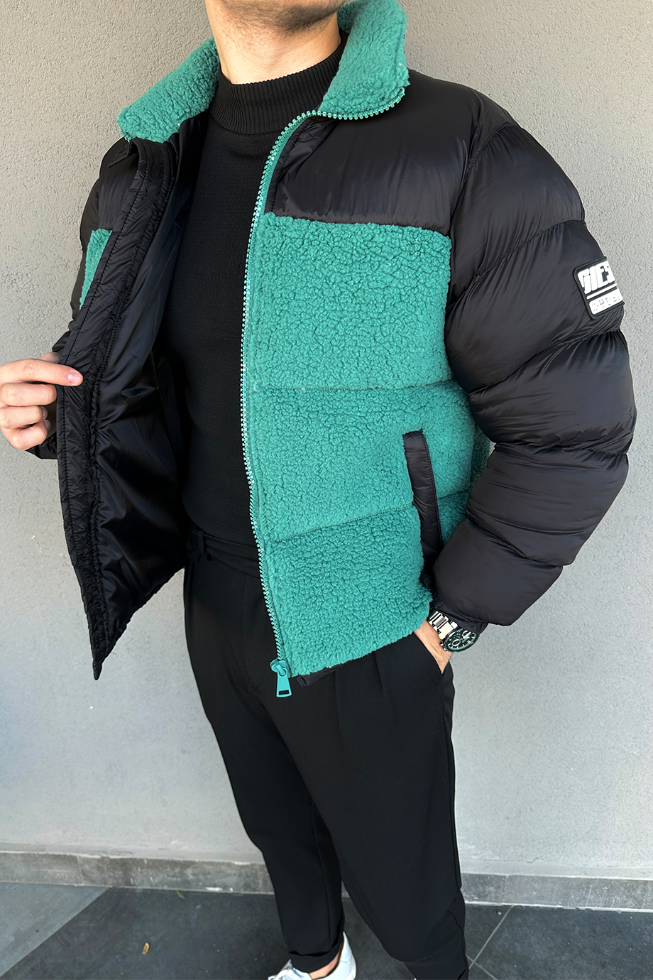 YEŞİL-SİYAH OVERSIZE PELUŞ DETAYLI ŞİŞE MONT