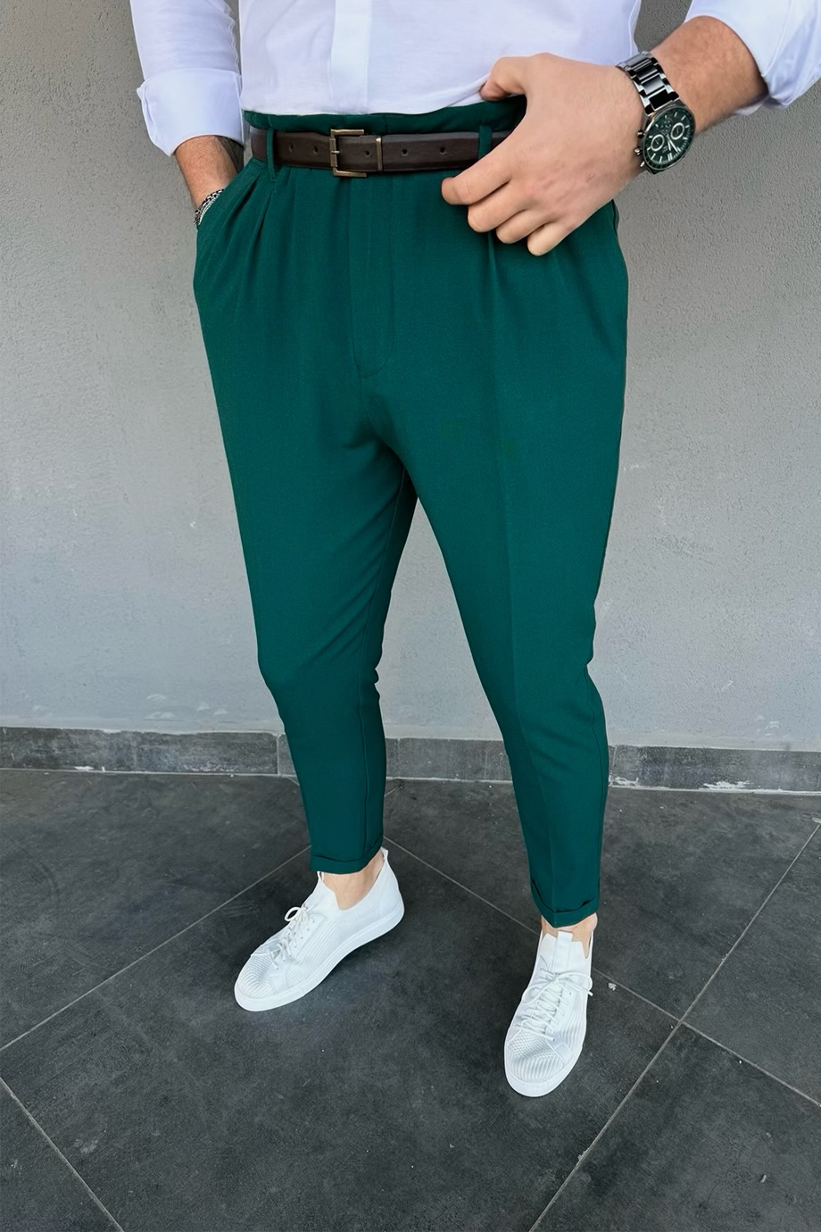 ZÜMRÜT İTALYAN KESİM KEMERLİ PANTALON