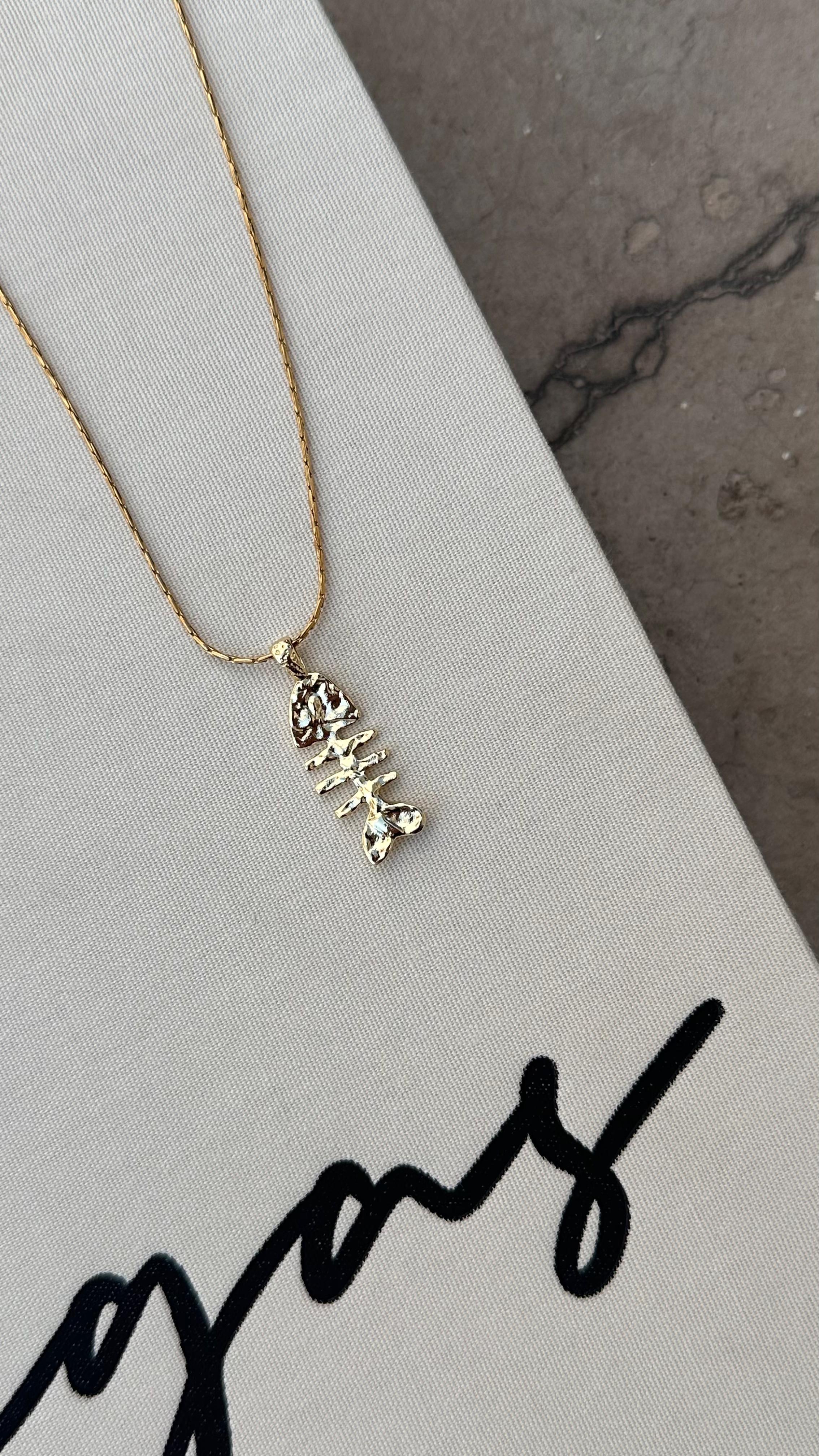 GOLD KILÇIK KOLYE