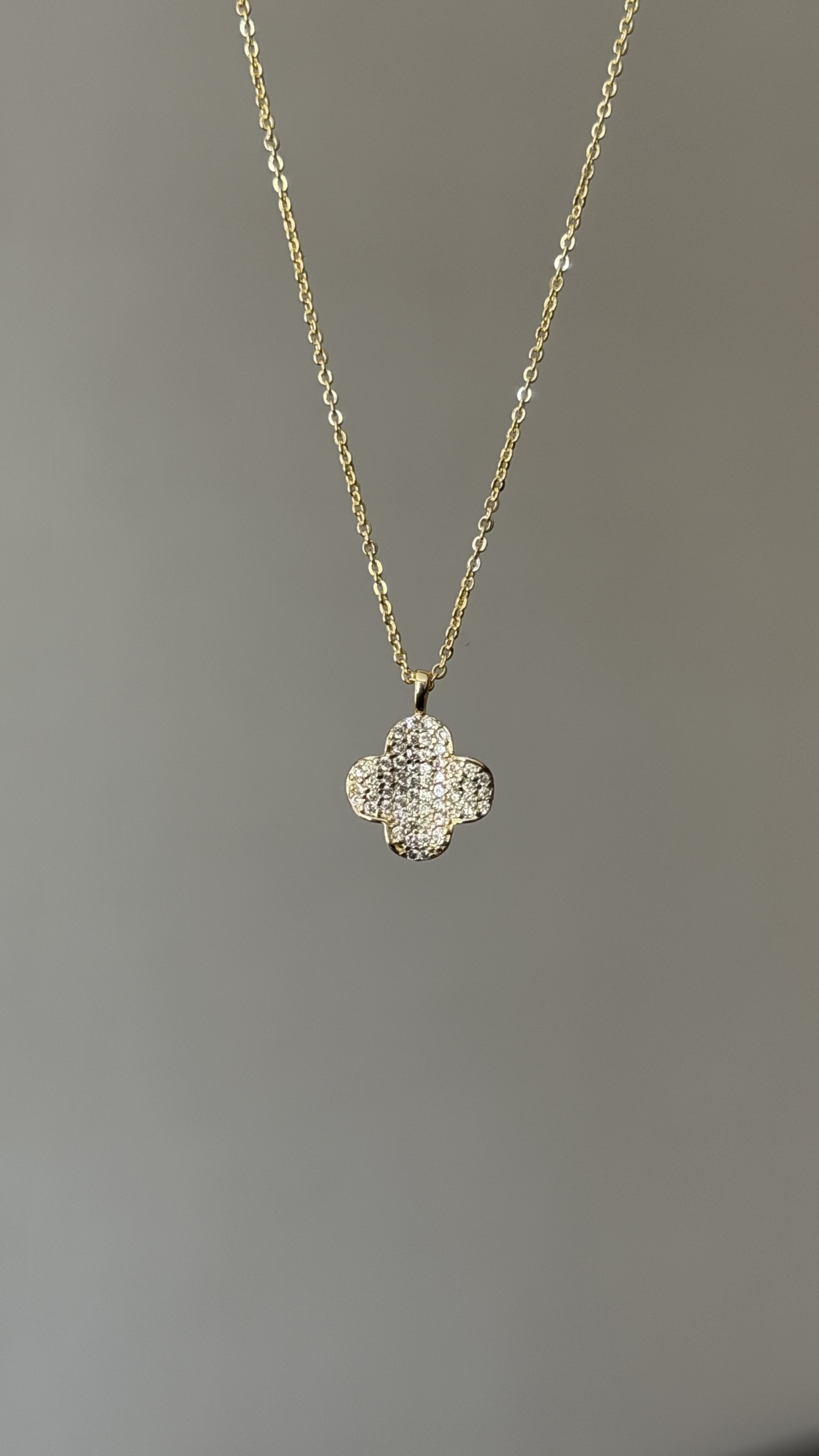 GOLD TAŞLI KOLYE