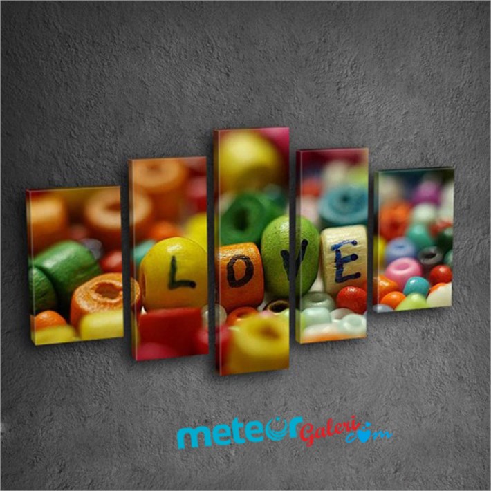 Boncuklar da Love Yazılı Kanvas Tablo