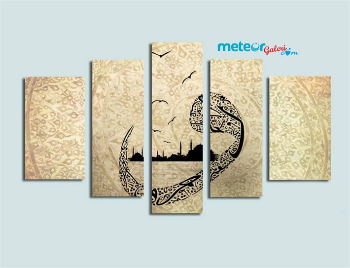 Desenli Zeminde Vav Harfi ve Camili Kanvas Tablo