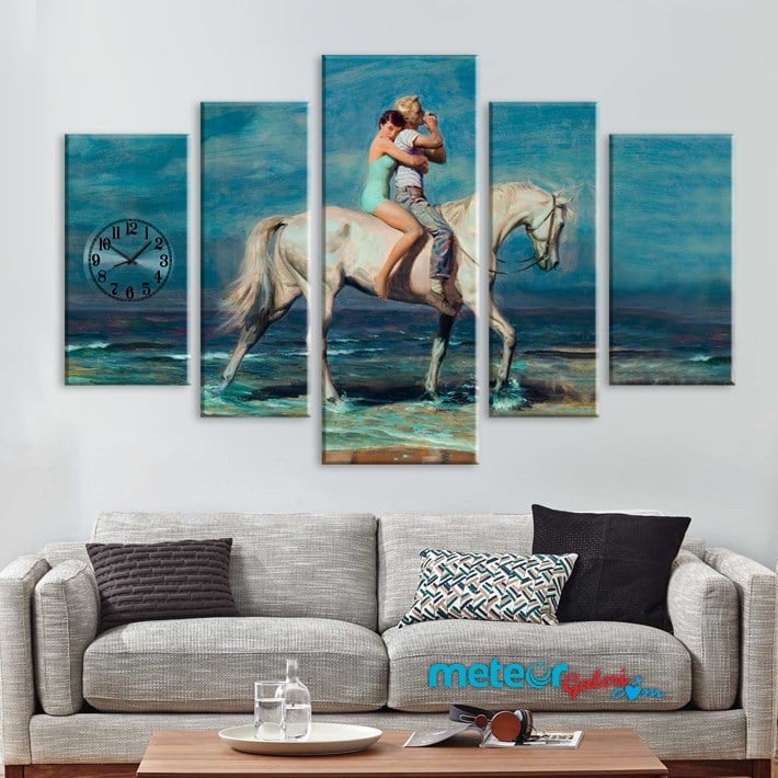 At Üzerinde Romantik Çift Kanvas Tablo