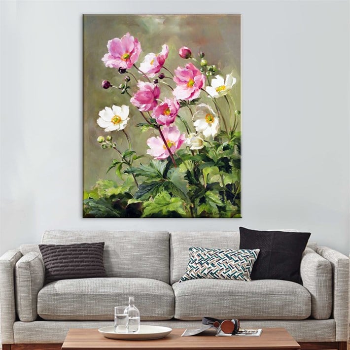 Bahçede Güzel Pembe Çiçekler Kanvas Tablo
