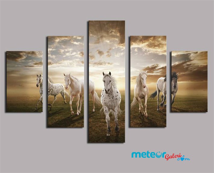 Gün Batımında Koşan Atlar Kanvas Tablo