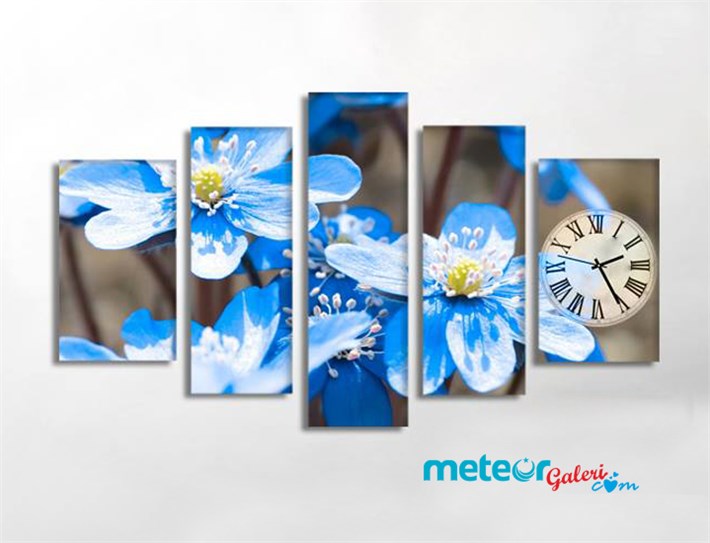 Açmış Mavi Çiçekli Kanvas Tablo