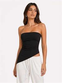 Kadın Straplez Yaka Viskon Ribana Kumaş Asimetrik Kesim Bluz