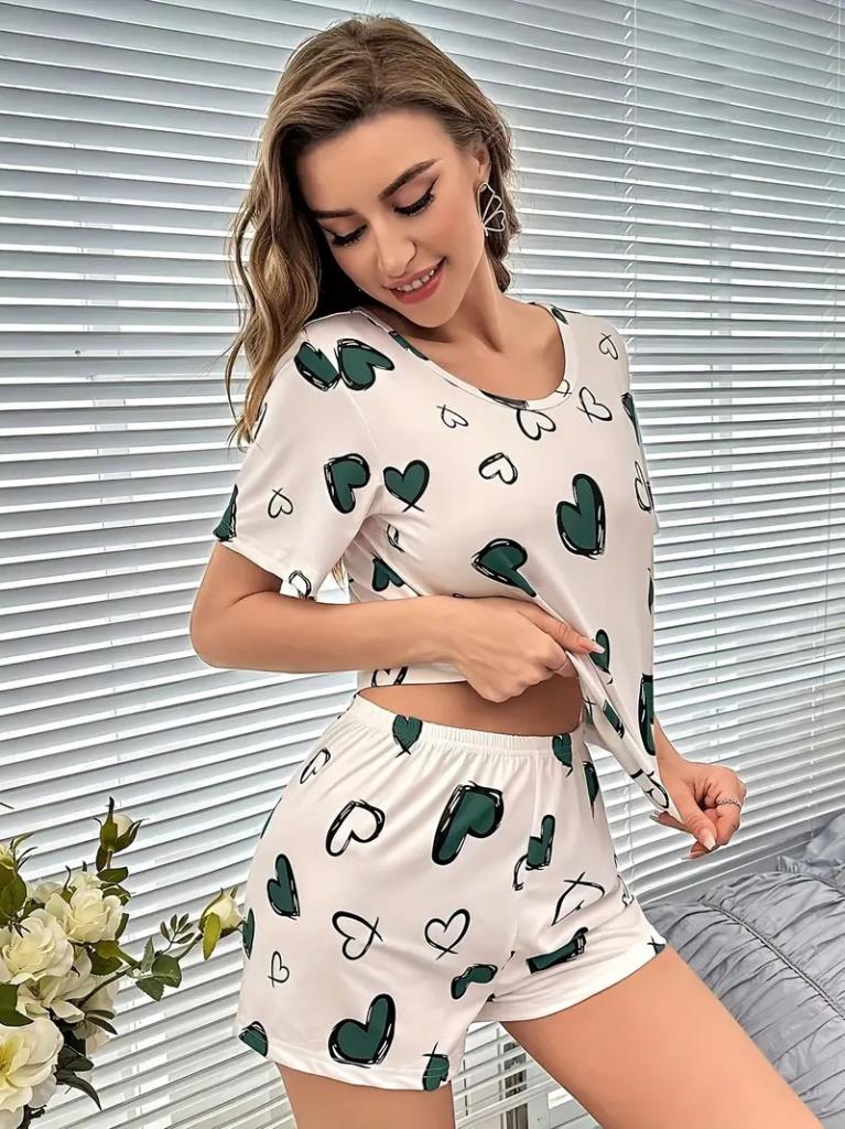 Kadın Kısa Kollu Bisiklet Yaka Kalp Baskılı Alt üst Süprem Takım