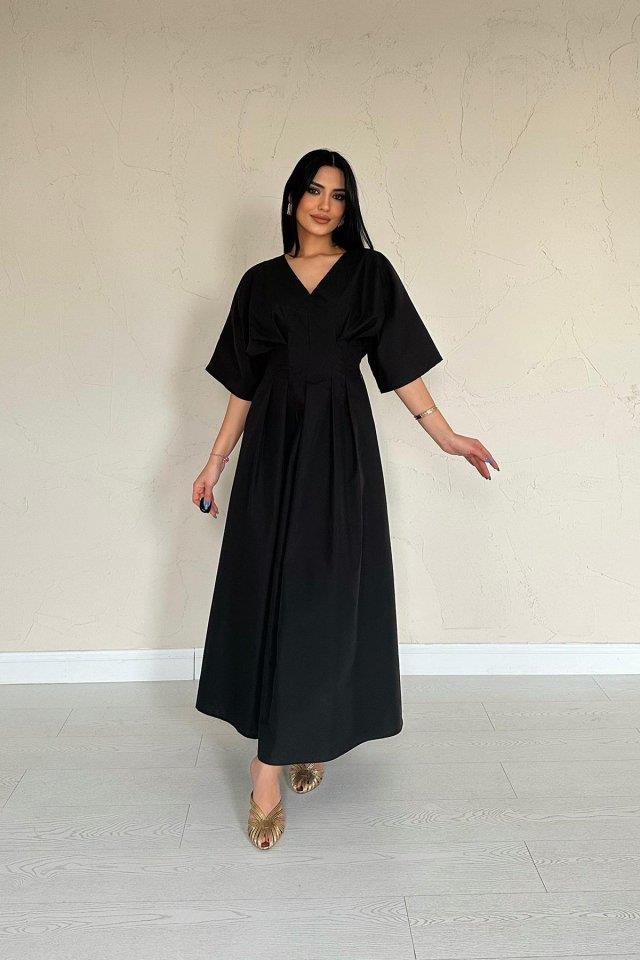 Siyah Pileli Uzun Elbise