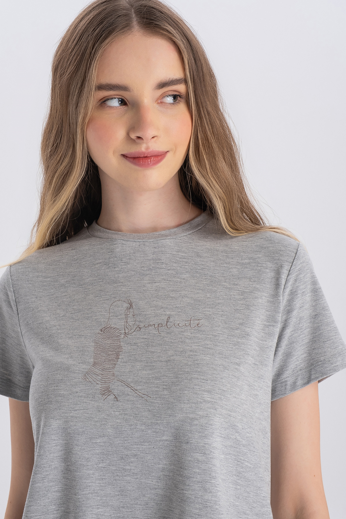 Azura, Baskı Detaylı, Sürdürülebilir Kumaşlı, Açık Gri Melanj, Cropped T-Shirt
