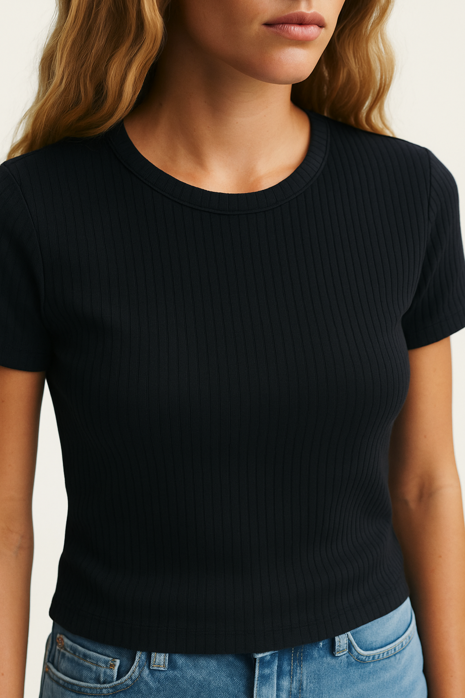 Gianna Top, Ecovero Vikon ile Geri Dönüştürülmüş Polyester Karışımlı RibanaT-shirt