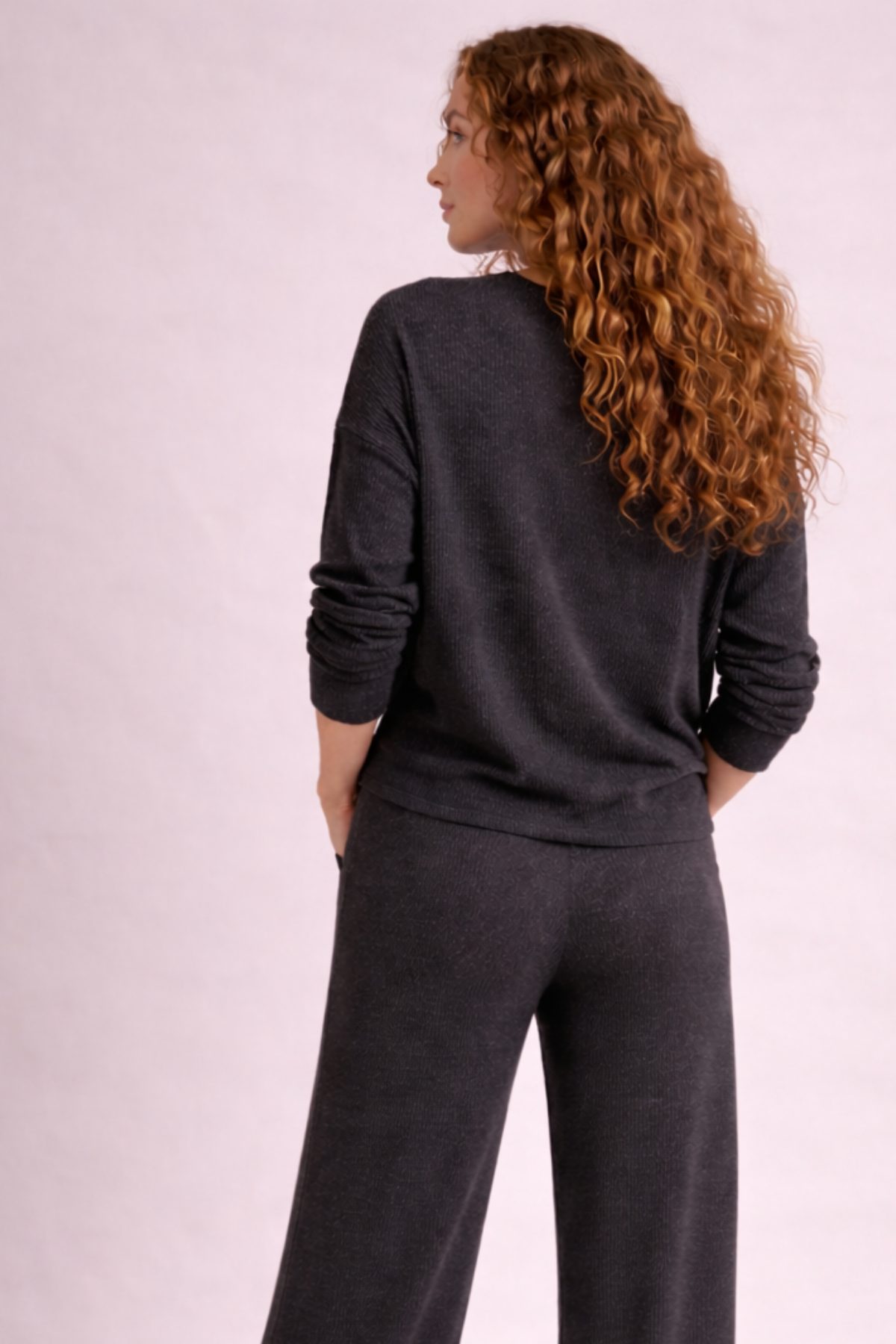 Tanya Top, Bisiklet Yaka Ribanalı Sürdürülebilir Cozy Sweatshirt