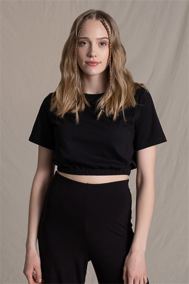 Emma, Lastik Detaylı, Organik Kumaşlı, Siyah Cropped T-shirt
