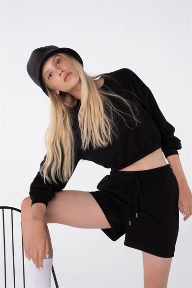 Faye, Uzun Kollu, Organik Kumaşlı, Siyah Cropped Sweatshirt