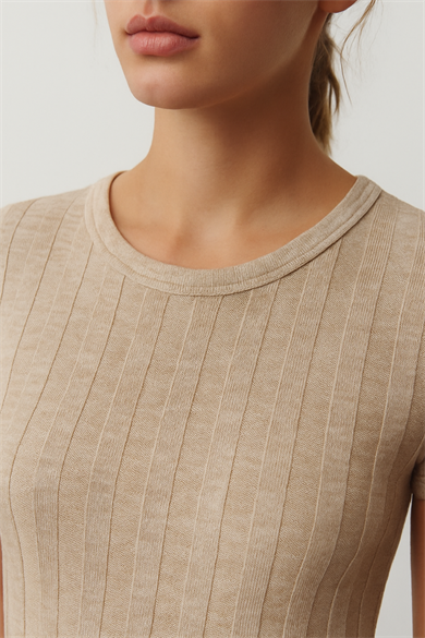 Isla Top, Ecovero Viskon ve Geri Dönüştürülmüş Polyesterli Bisiklet Yaka Ribana Bluz