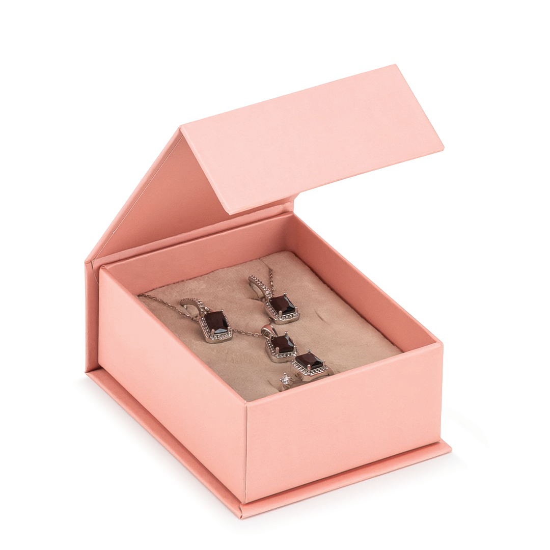 Pembe Kolye veya Miniset Kutusu