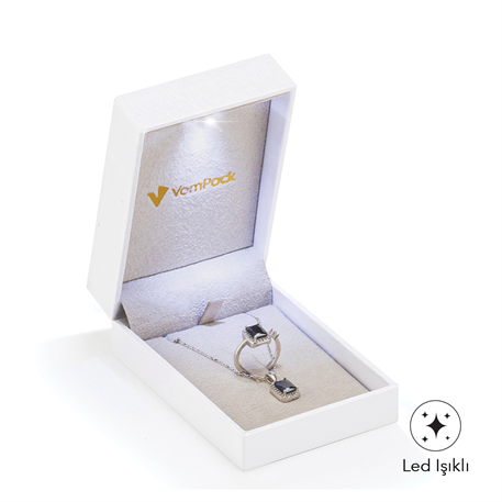 Beyaz Işıklı Kolye Kutusu