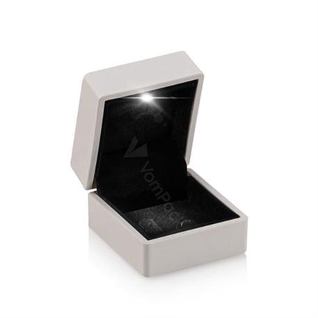 Beyaz Işıklı Tırnaklı Alyans Kutusu