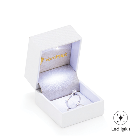 Beyaz Işıklı Tırnaklı Küçük Yüzük Kutusu