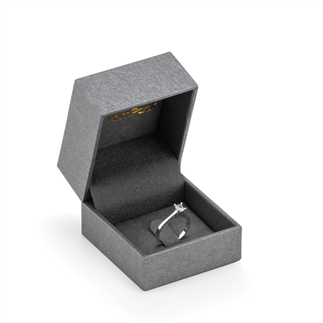 Gri Tırnaklı Küçük Yüzük Kutusu