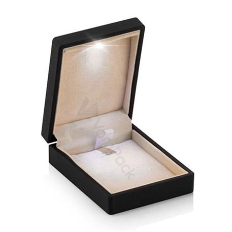 Siyah Işıklı Kolye Kutusu