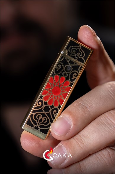 Zen Serisi - Selçuk Yıldızı Siyah Kırmızı Mine İşlemeli