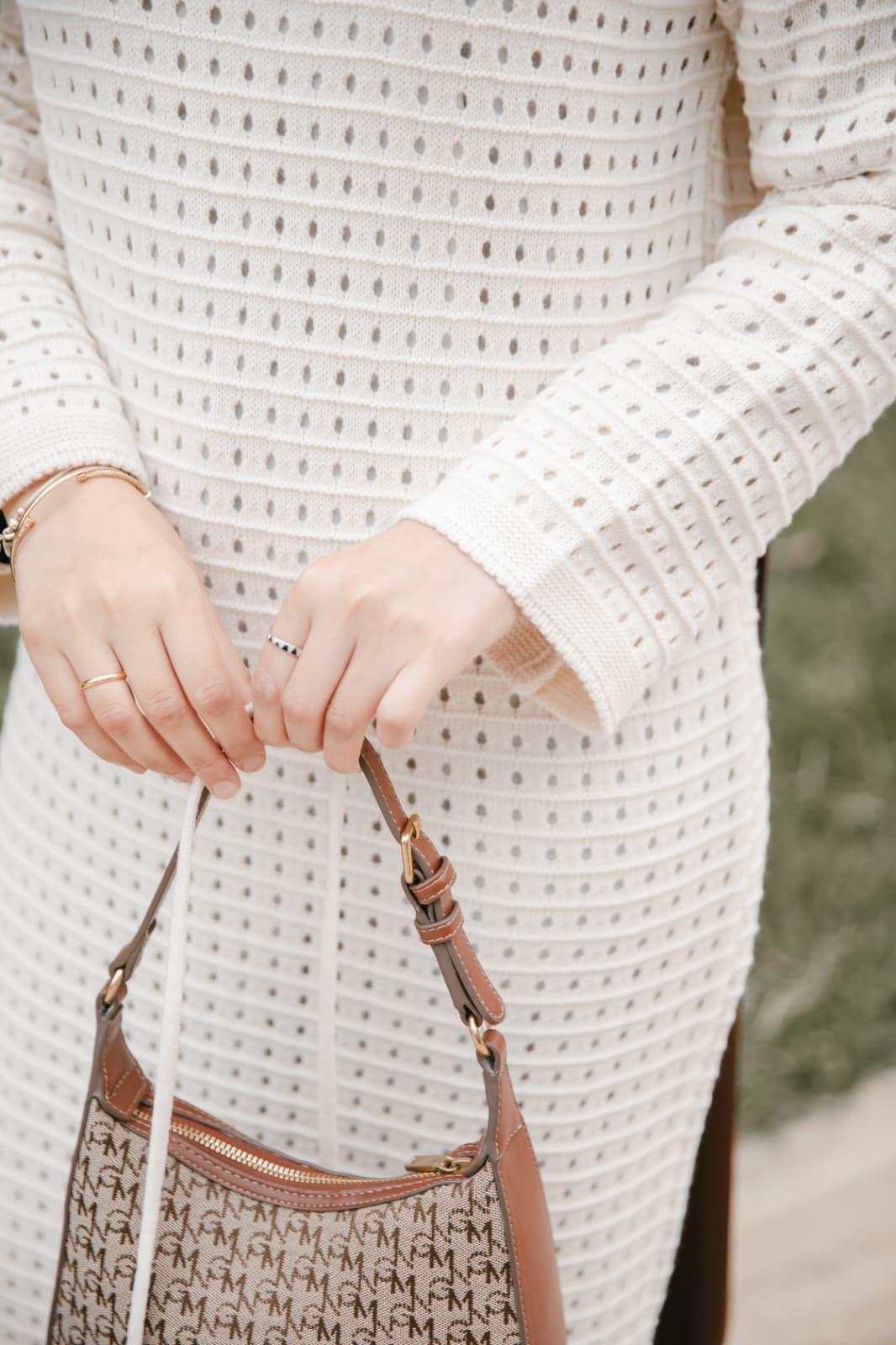 Ekru Oversize Tasarım Triko Elbise