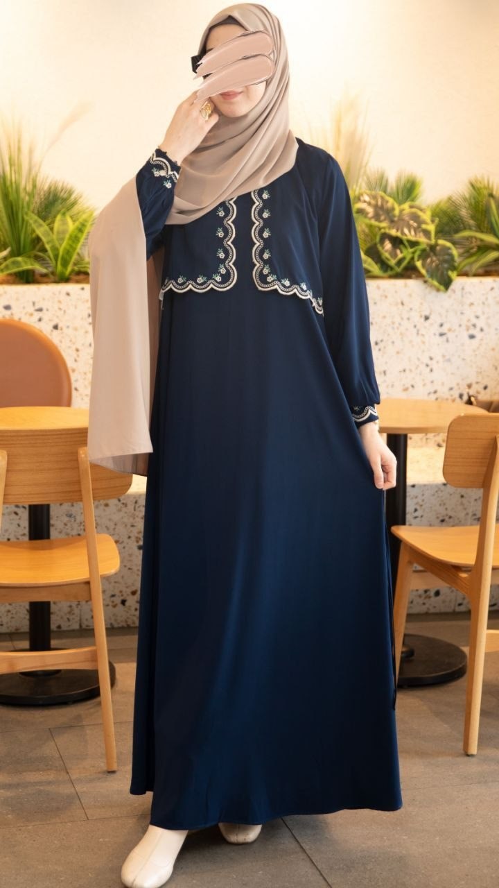 Lacivert Ön Aller ve Nakışlı Elbise 5134
