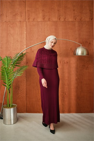 Bordo İnci Pelerinli Triko Elbise