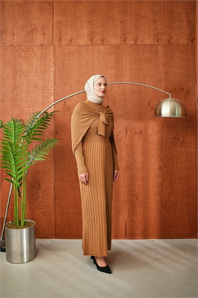 Camel Tokalı Şallı Triko Elbise
