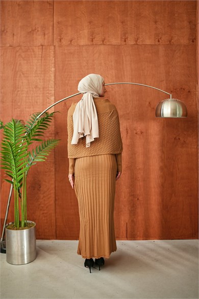 Camel Tokalı Şallı Triko Elbise
