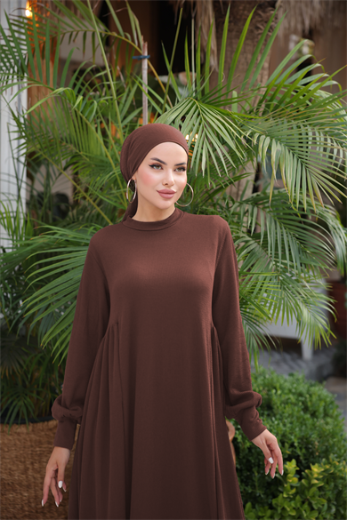 Kahverengi Yandan Büzgülü Örme Elbise 8063