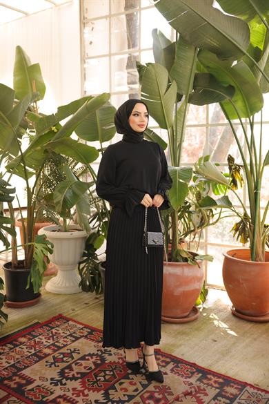 Siyah Piliseli Etekli Takım 5076